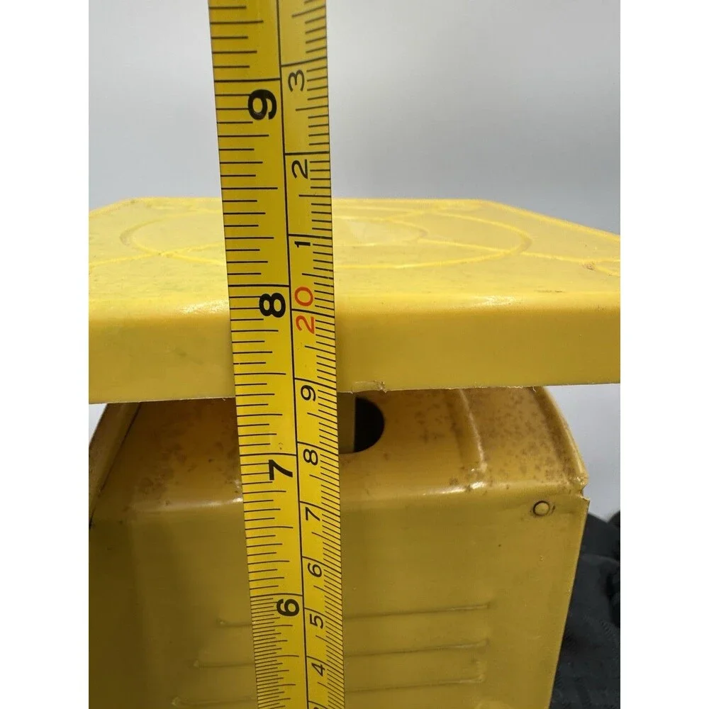 Vintage American Family Scale Yellow Kitchen Scale 25lb
